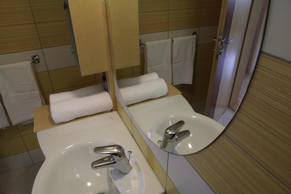 Apartments Veno Laško Eksteriør bilde
